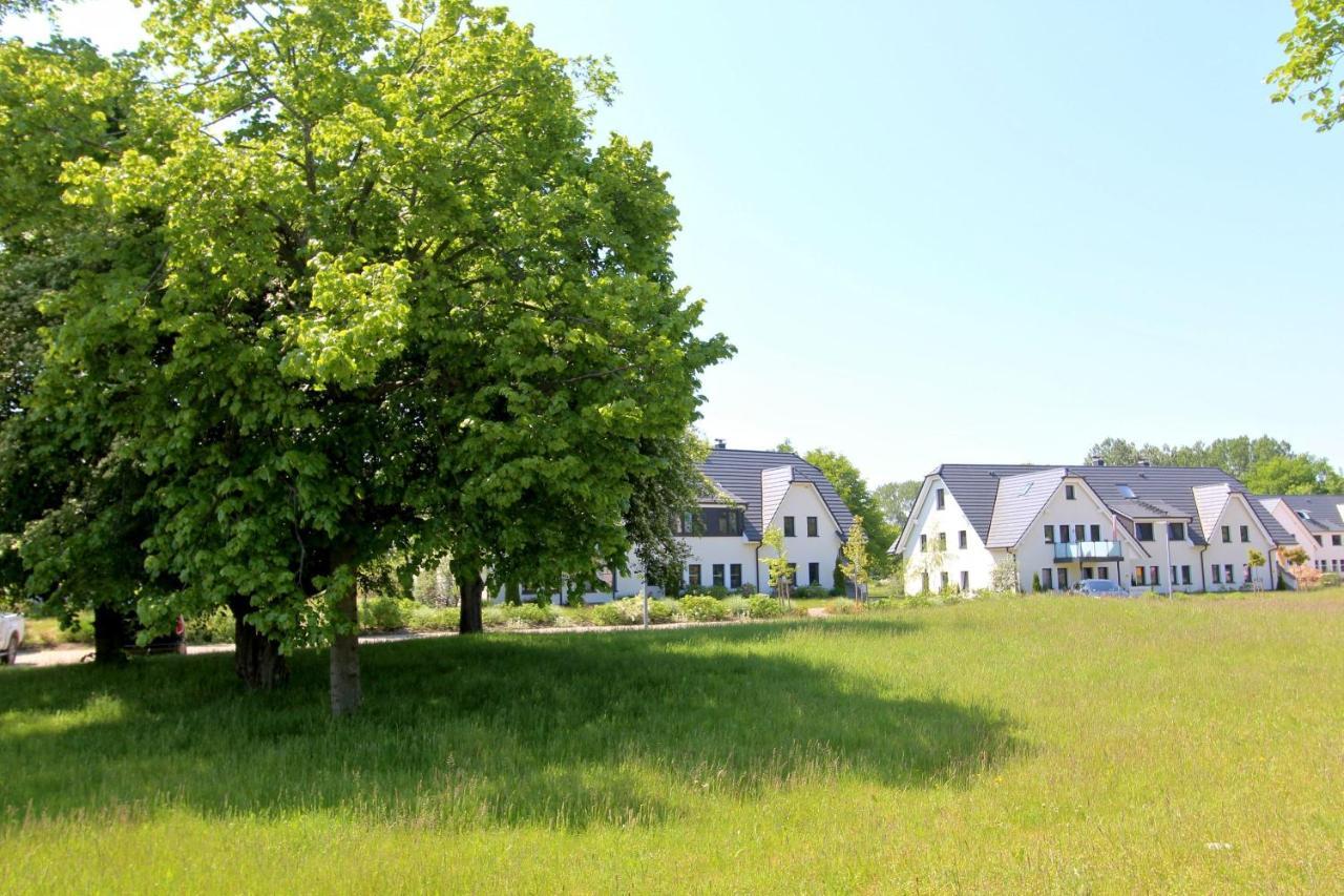 Strandresort Rex Rugia Haus 13 - FeWo 07, inklusive Sauna und Schwimmbadnutzung im AHOI Sellin Lobbe Exterior foto